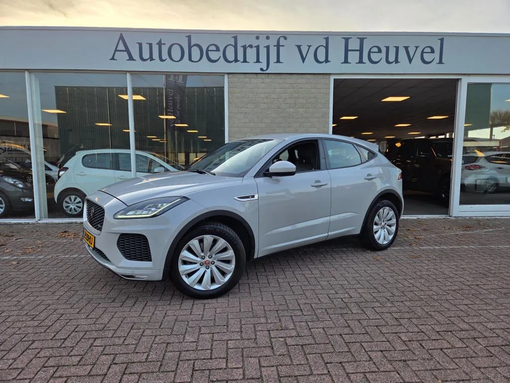 Jaguar E-Pace (2019) — foto 1