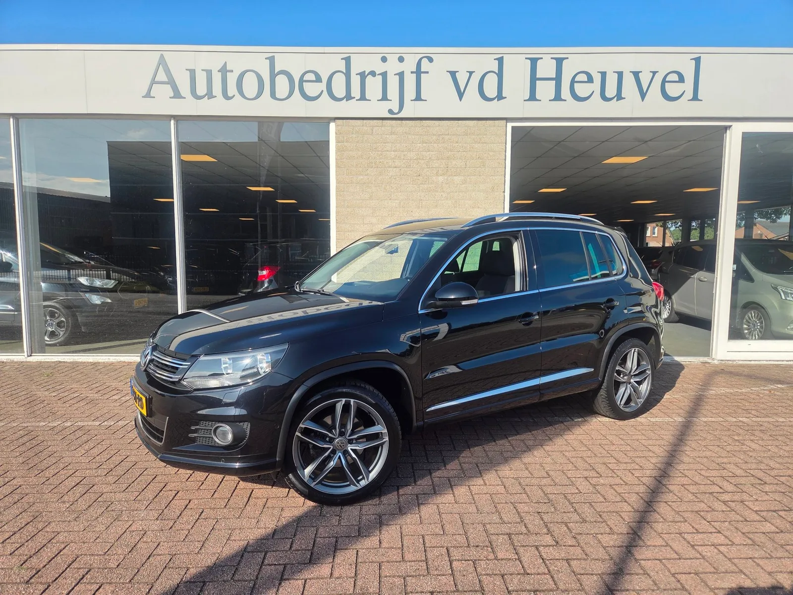 Volkswagen Tiguan (2013) — foto 1