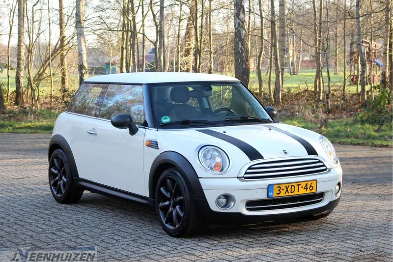 MINI One (2009)