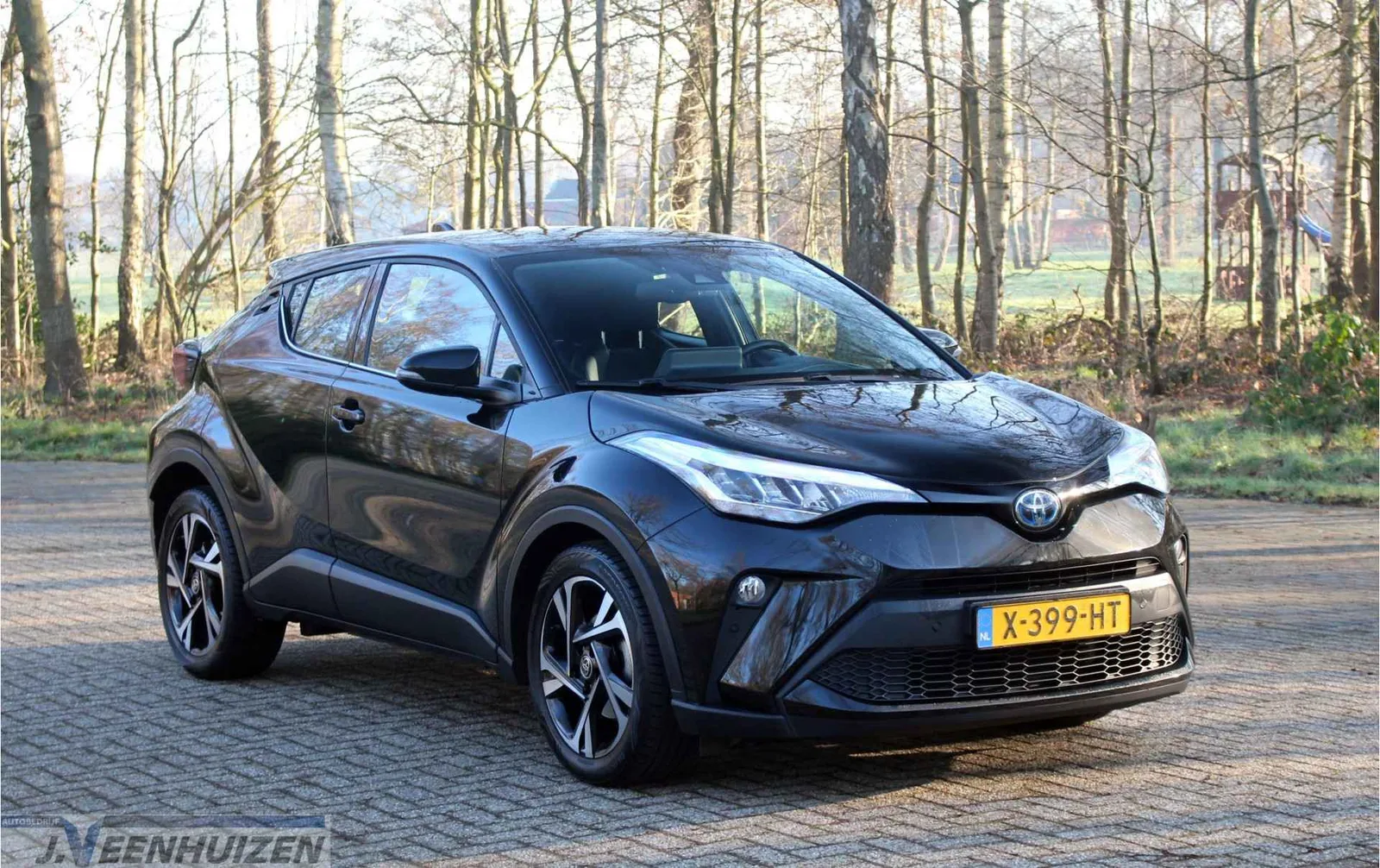 Toyota C-HR (2023) — foto 1