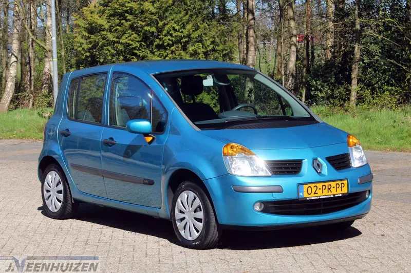 Renault Modus (2004)