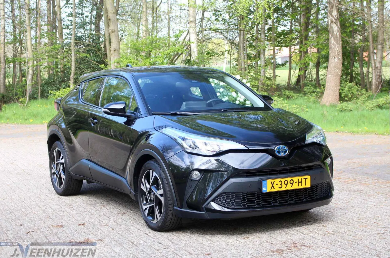 Toyota C-HR (2023) — foto 1