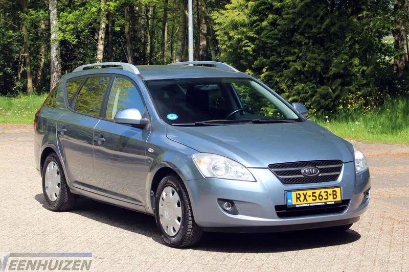 Kia Ceed (2008)
