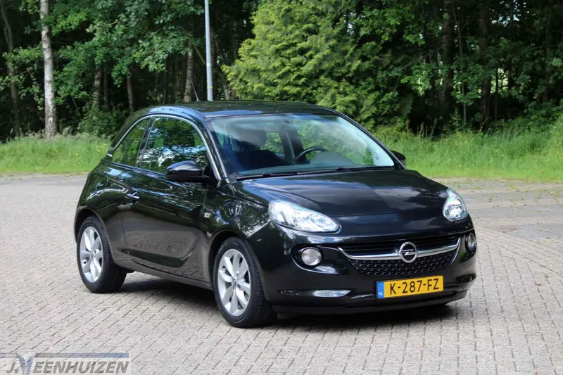 Opel Adam (2014)