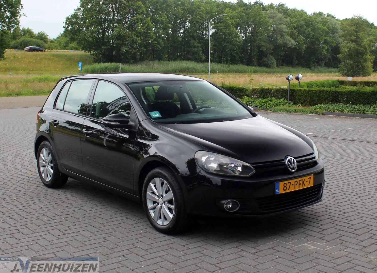 Volkswagen Golf (2011) — foto 1