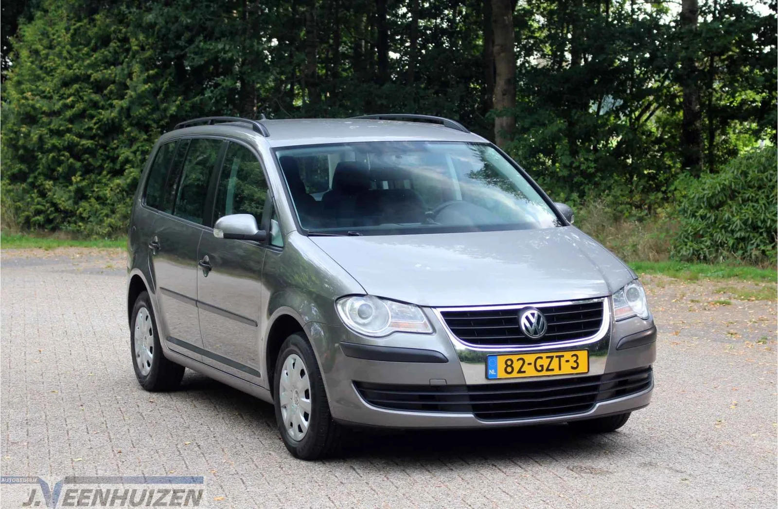 Volkswagen Touran (2008) — foto 1