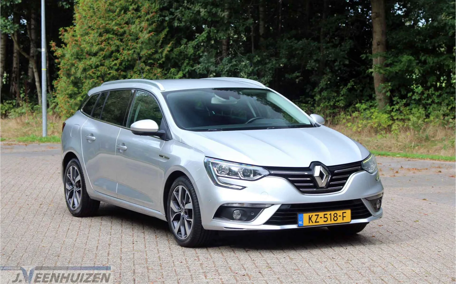 Renault Mégane (2017) — foto 1