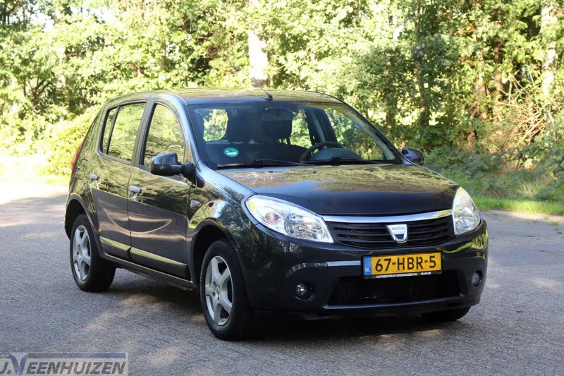 Dacia Sandero (2008)