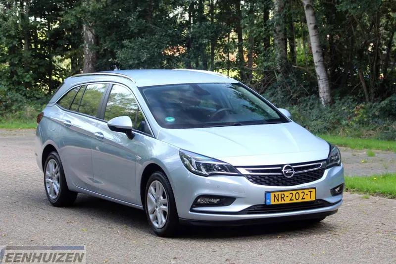 Opel Astra (2017)
