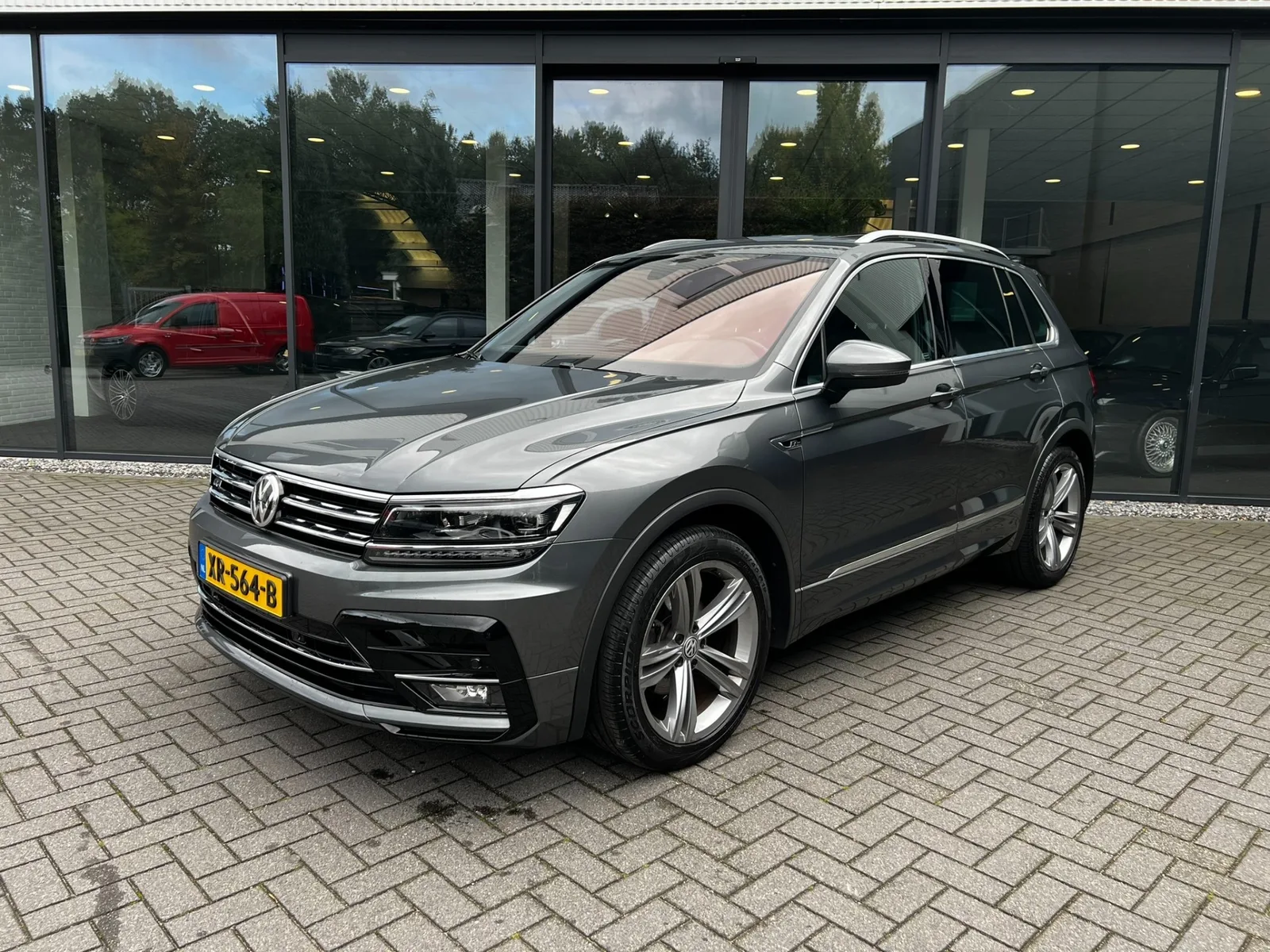 Volkswagen Tiguan (2019) — foto 1