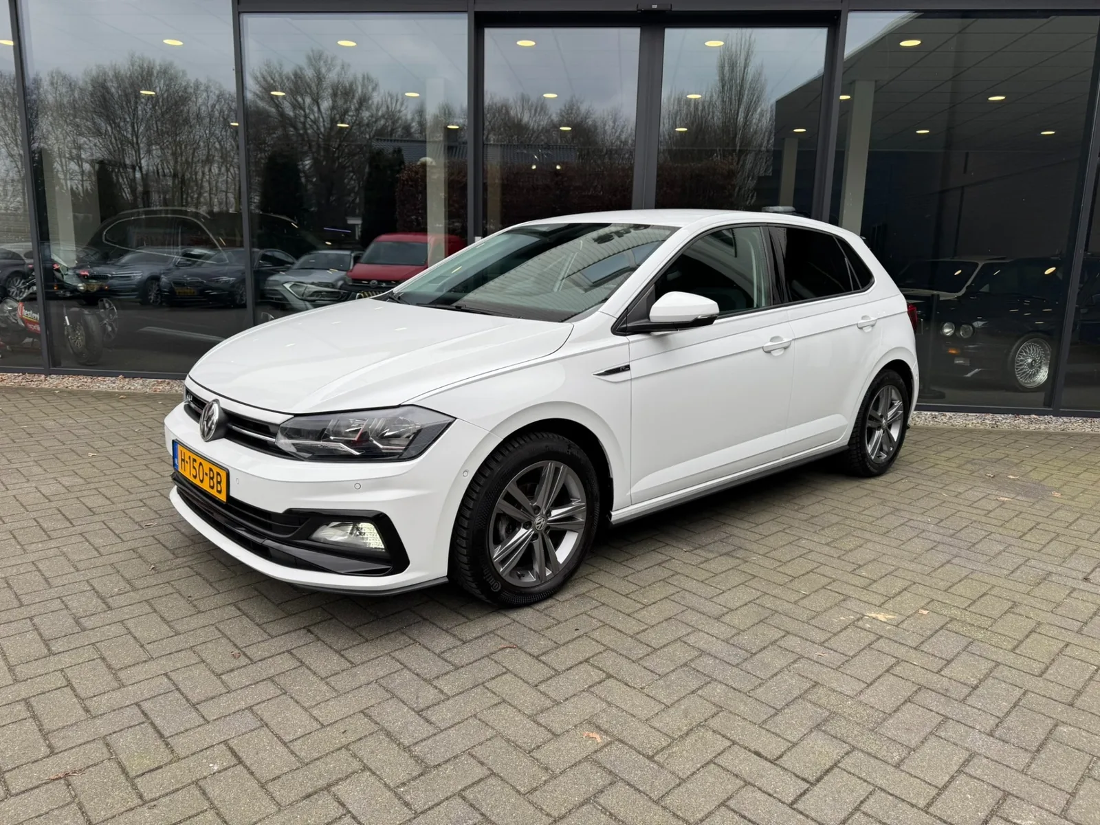 Volkswagen Polo (2020) — foto 1
