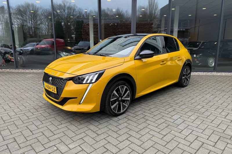 Peugeot 208 (2021)