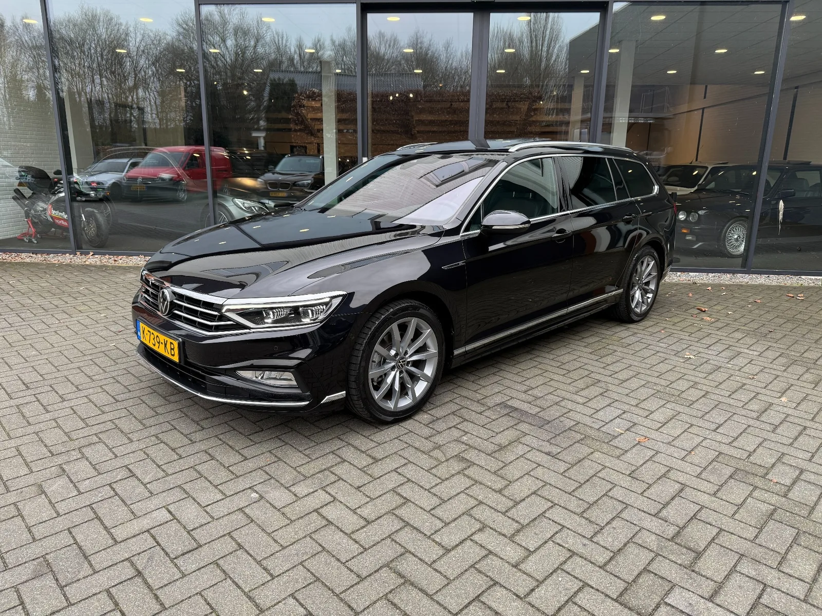 Volkswagen Passat (2021) — foto 1