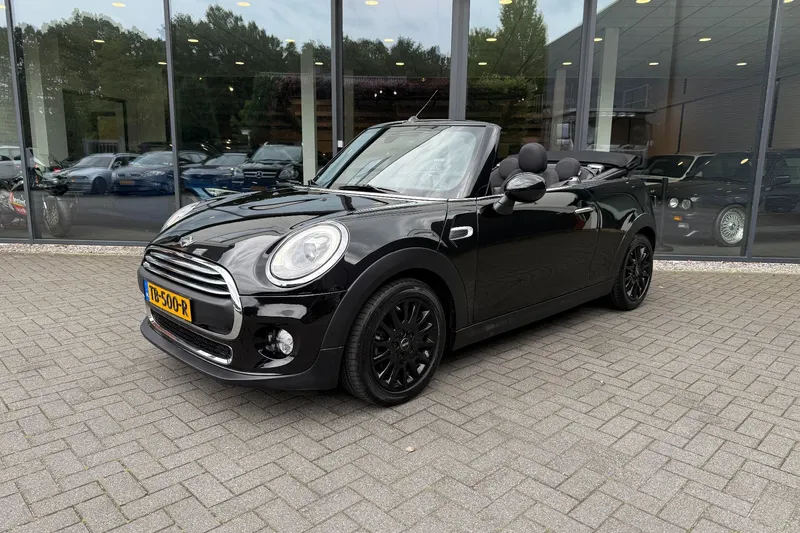 MINI Cabrio (2017)