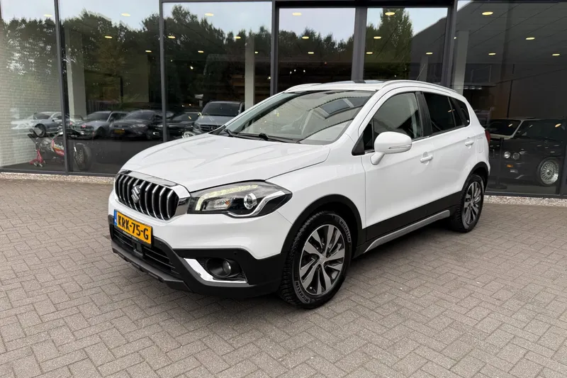 Suzuki S-CROSS (2019)