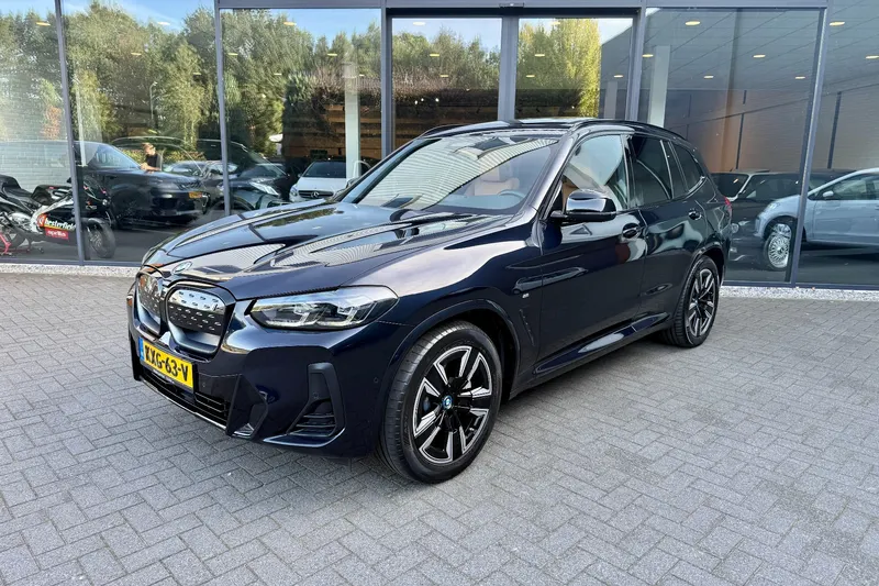 BMW iX3 (2022)