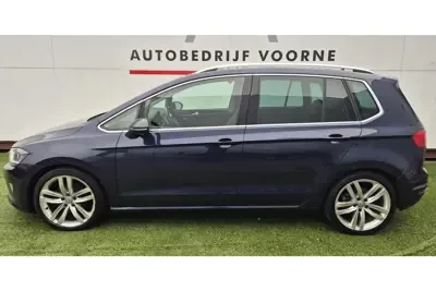 Volkswagen Golf Sportsvan (2015) — foto 1
