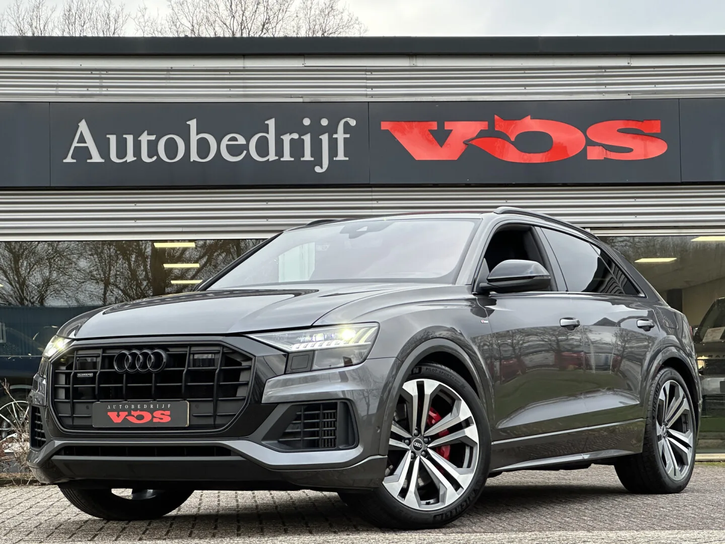 Audi Q8 (2020) — foto 1
