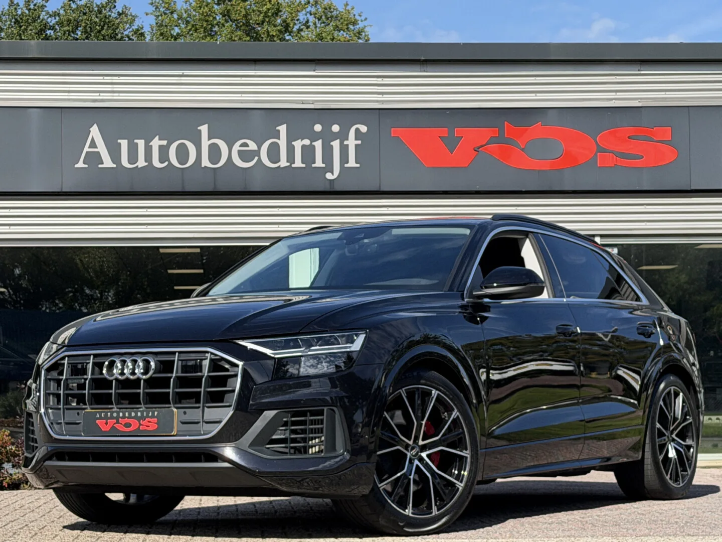 Audi Q8 (2021) — foto 1