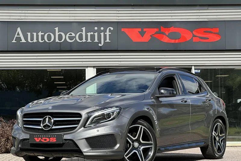 Mercedes-Benz GLA (2015)