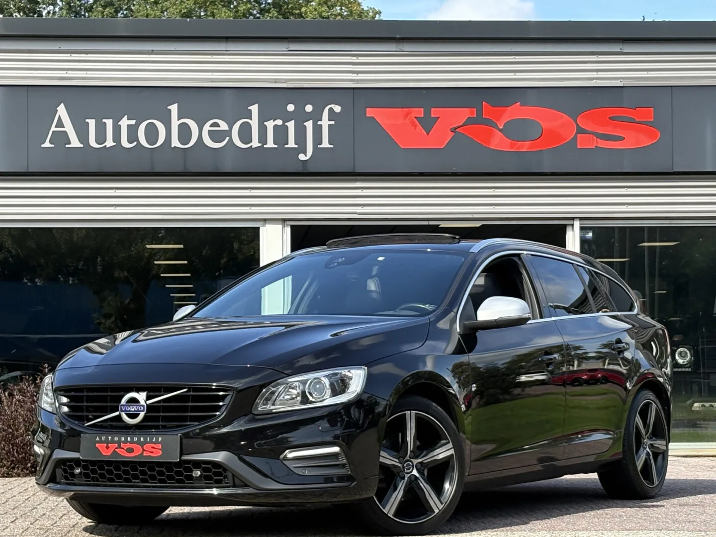 Volvo V60 (2018) — foto 1