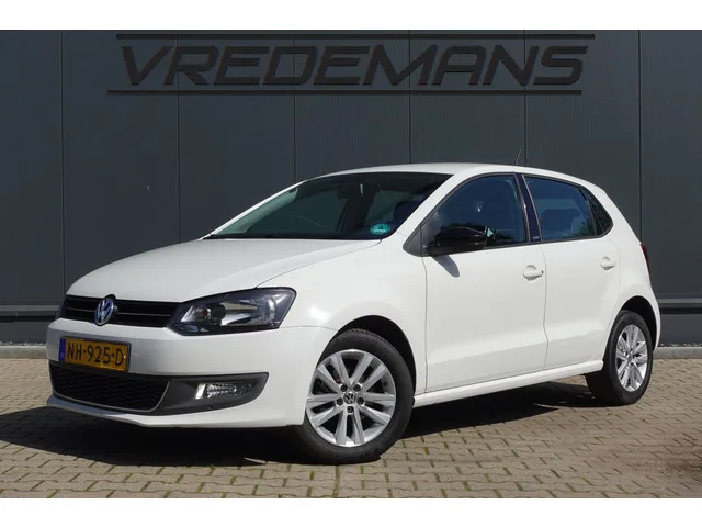 Volkswagen Polo (2011) — foto 1