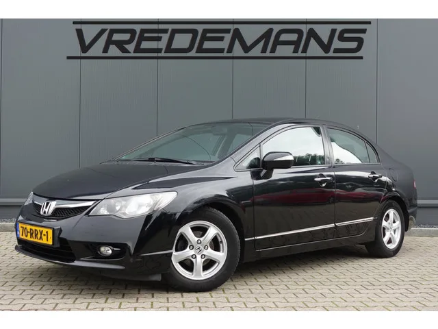 Honda Civic (2011) — foto 1