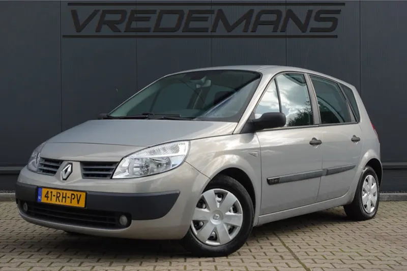 Renault Scénic (2005)
