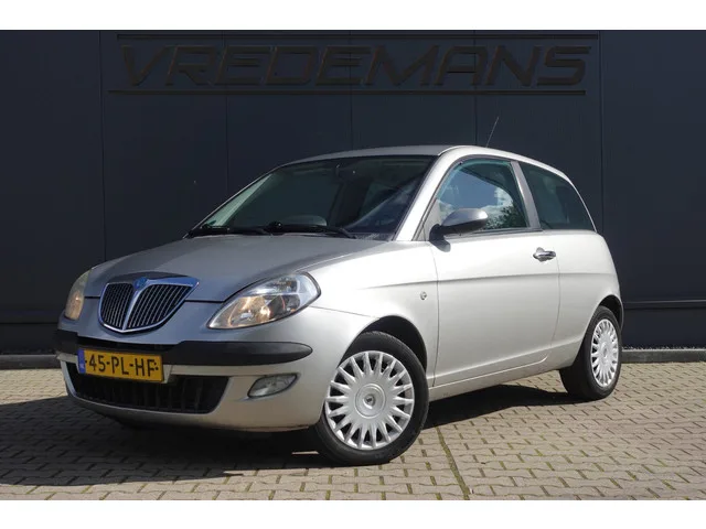 Lancia Ypsilon (2005) — foto 1