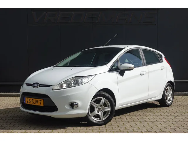 Ford Fiesta (2011) — foto 1