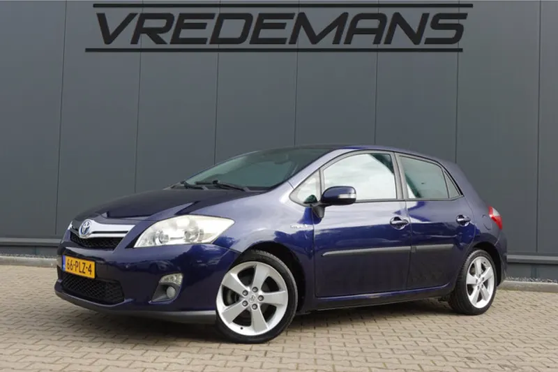 Toyota Auris (2011)