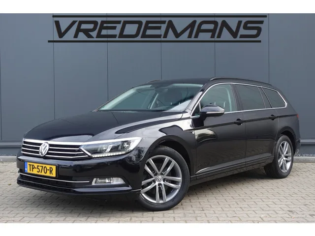 Volkswagen Passat (2017) — foto 1