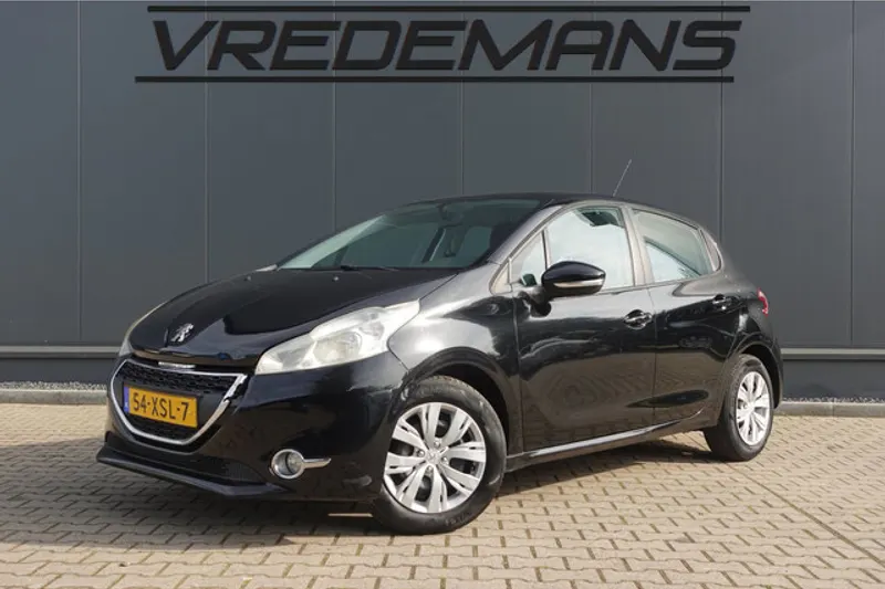 Peugeot 208 (2012)