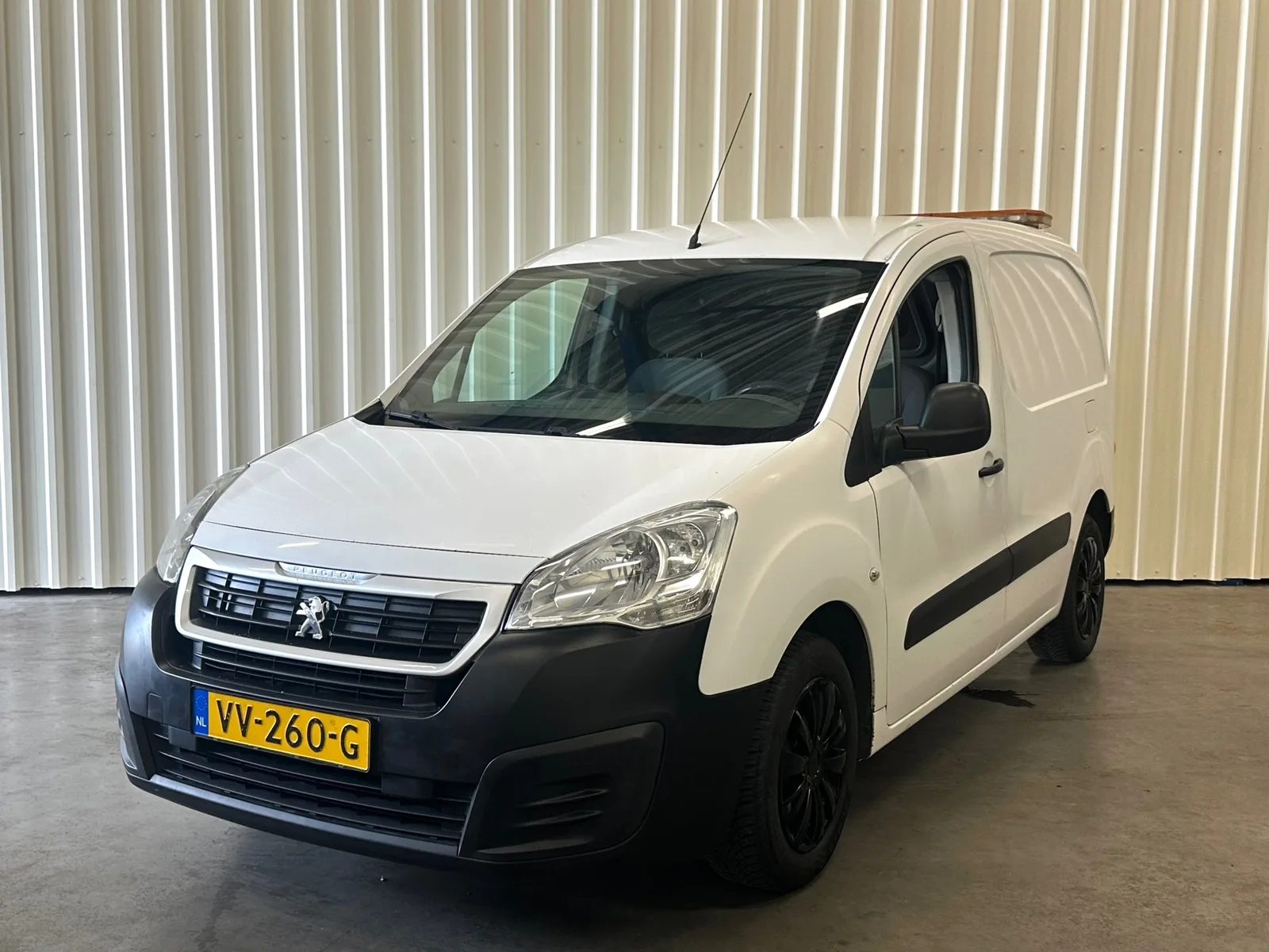 Peugeot Partner (2016) — foto 1