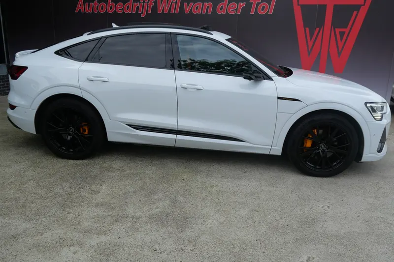 Audi e-tron Sportback (2023)