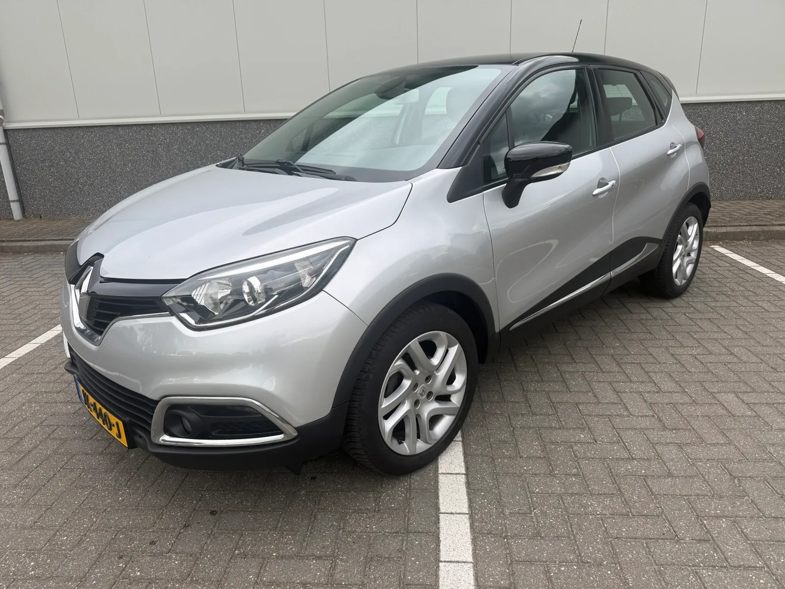 Renault Captur (2014) — foto 1