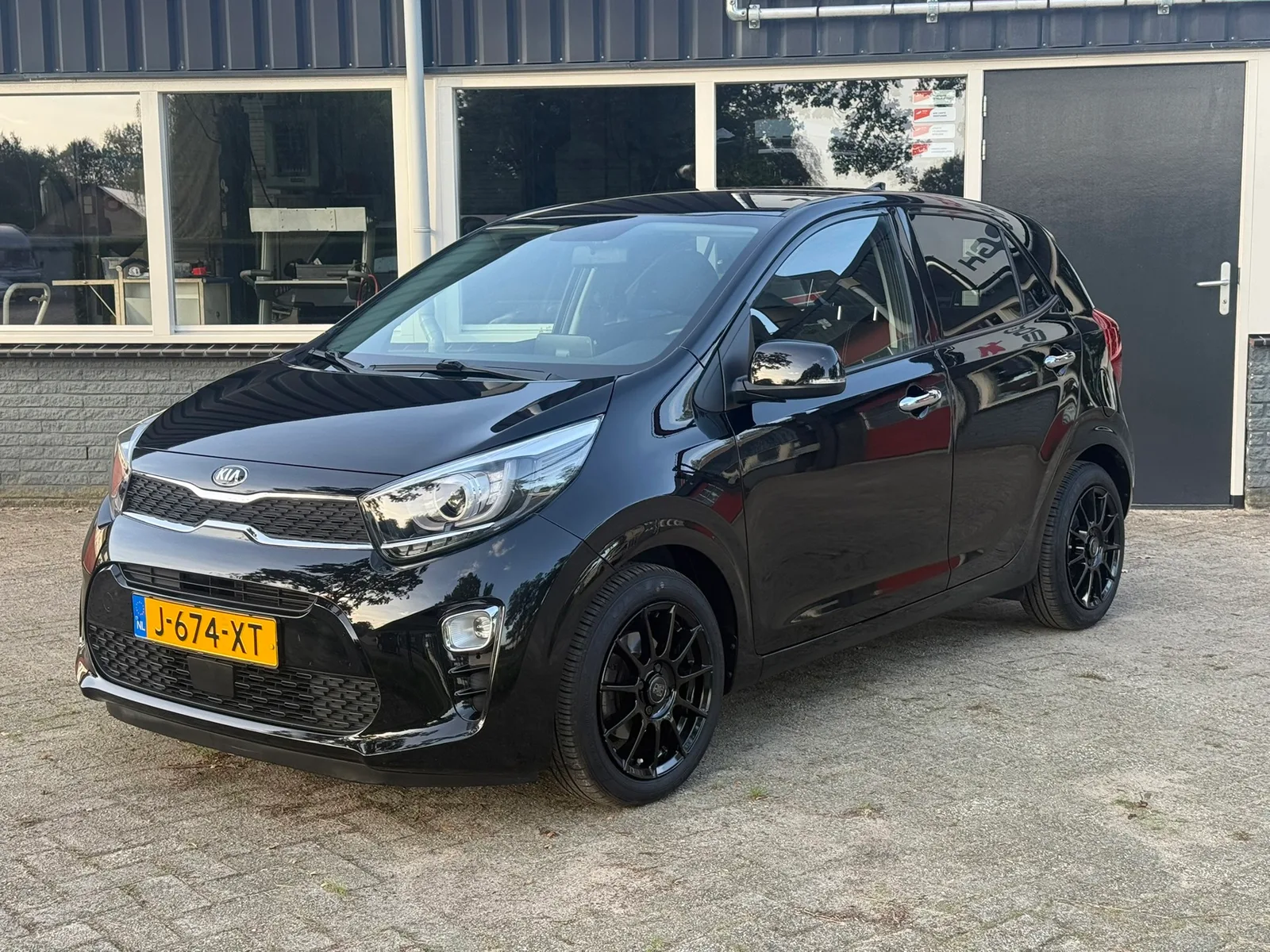Kia Picanto (2020) — foto 1
