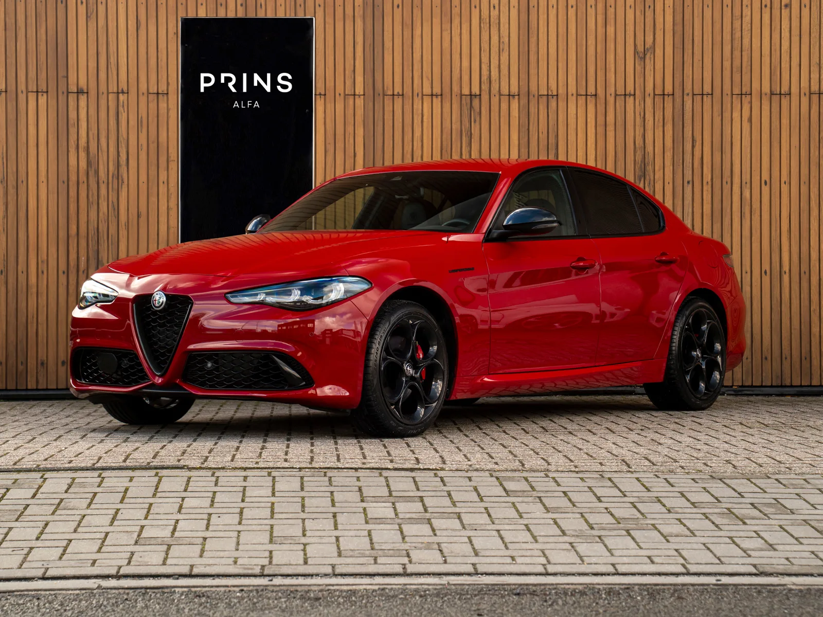 Alfa Romeo Giulia (2023) — foto 1