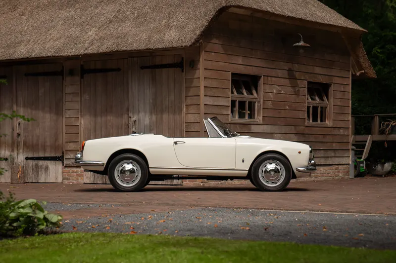 Alfa Romeo Giulia (1965)