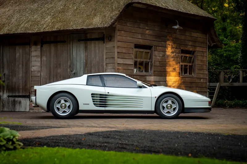 Ferrari Testarossa (1987)