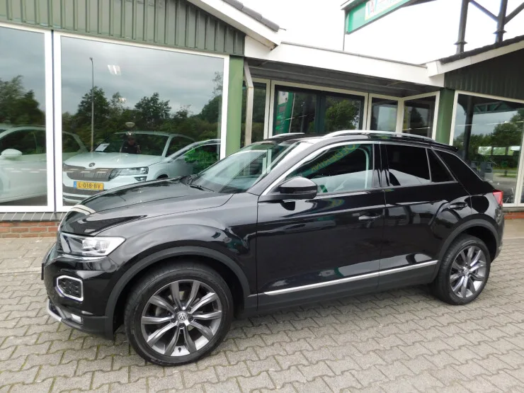 Volkswagen T-Roc (2021) — foto 1