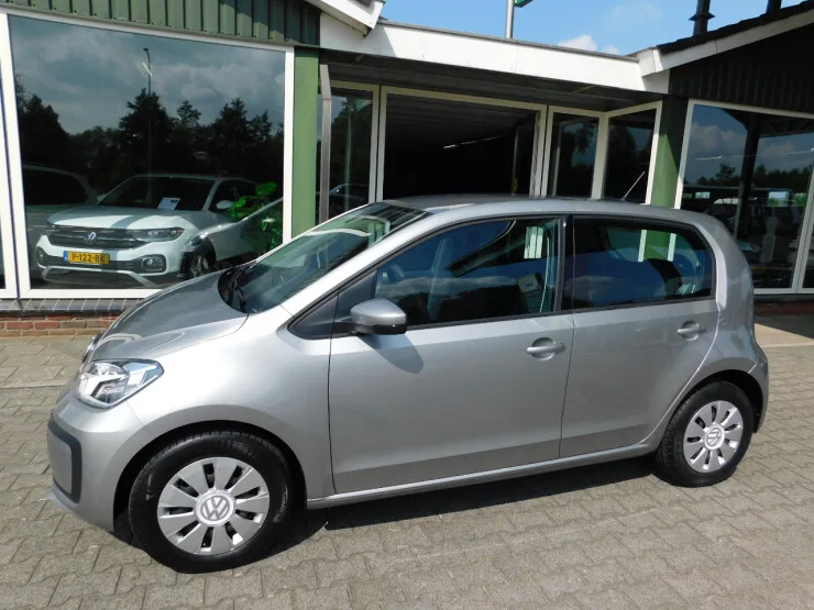 Volkswagen Up! (2018) — foto 1