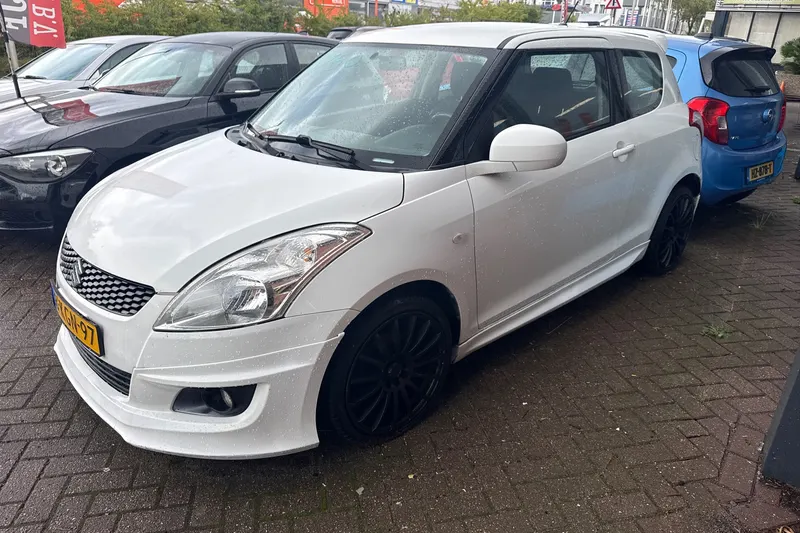 Suzuki Swift (2011)