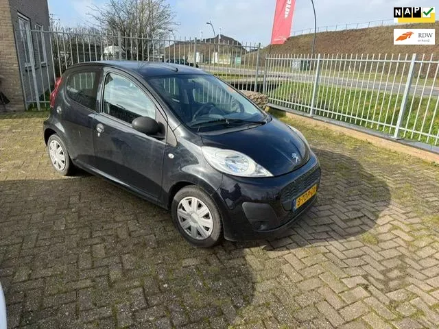 Peugeot 107 (2014) — foto 1