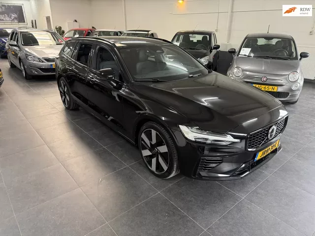 Volvo V60 (2024) — foto 1