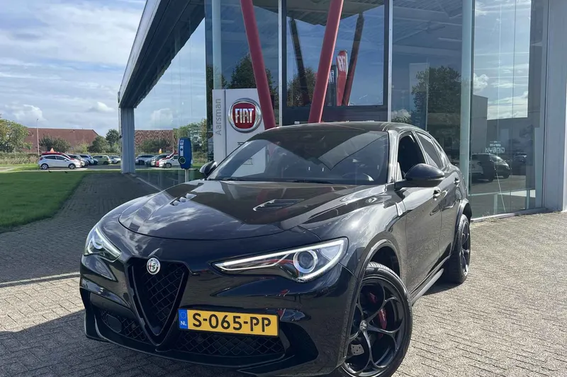 Alfa Romeo Stelvio (2021)