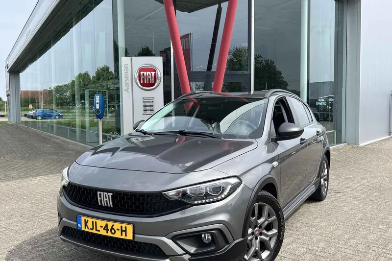 Fiat Tipo Cross (2021)