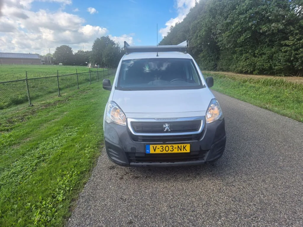 Peugeot Partner (2018) — foto 1