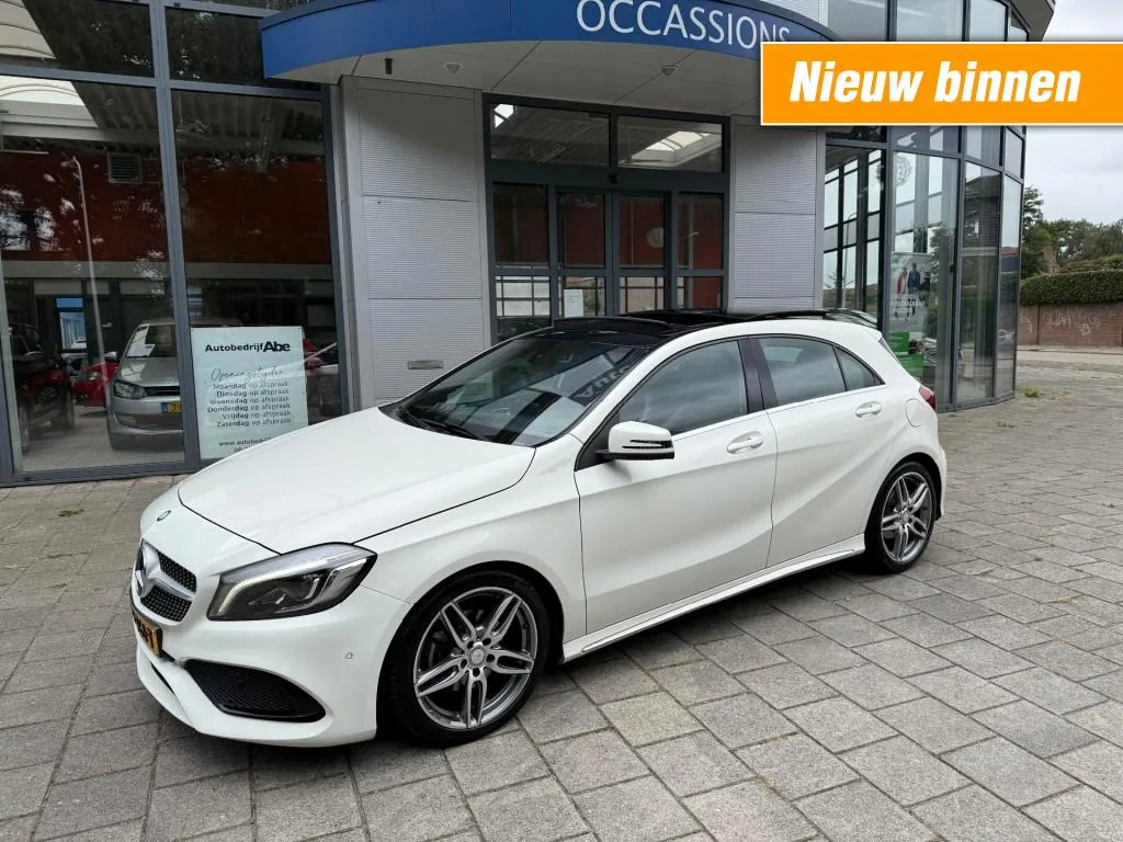 Mercedes-Benz A-Klasse (2015) — foto 1