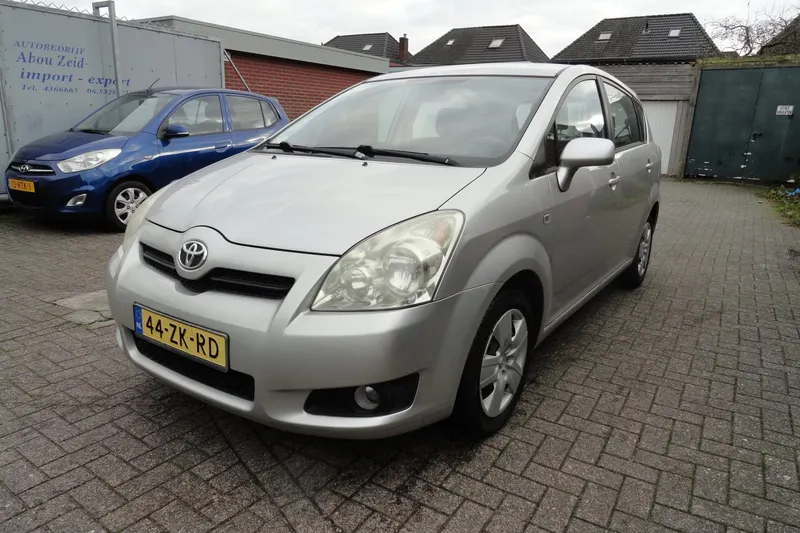 Toyota Verso (2008)